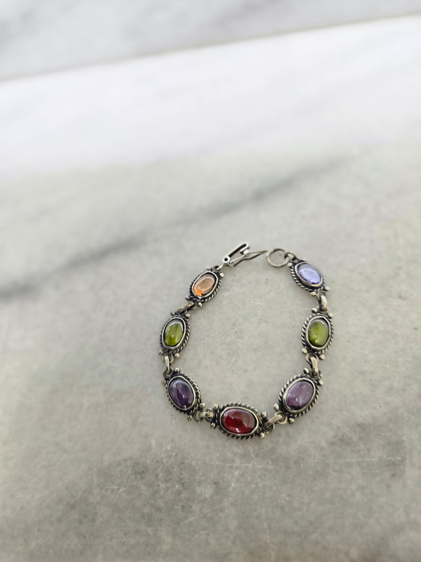 Bracelet stones