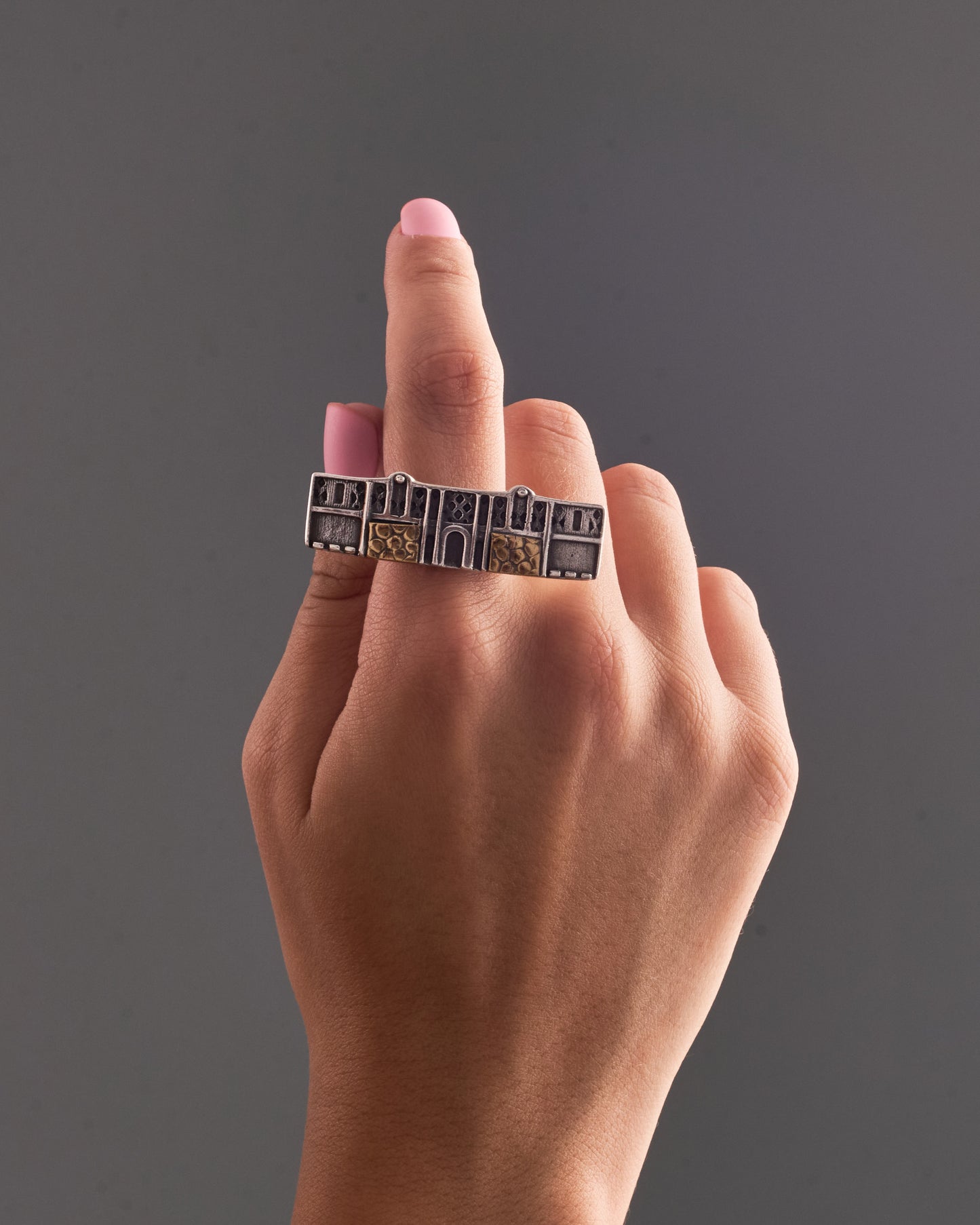 Ring البيت النوبي