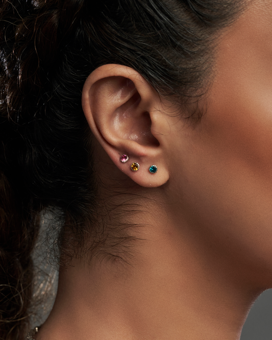 Studs earrings