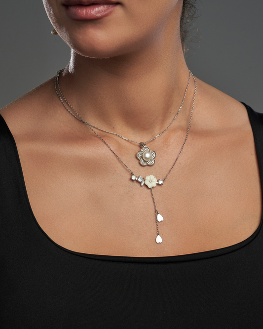 Flowers necklace