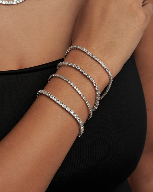 Tennis bracelet