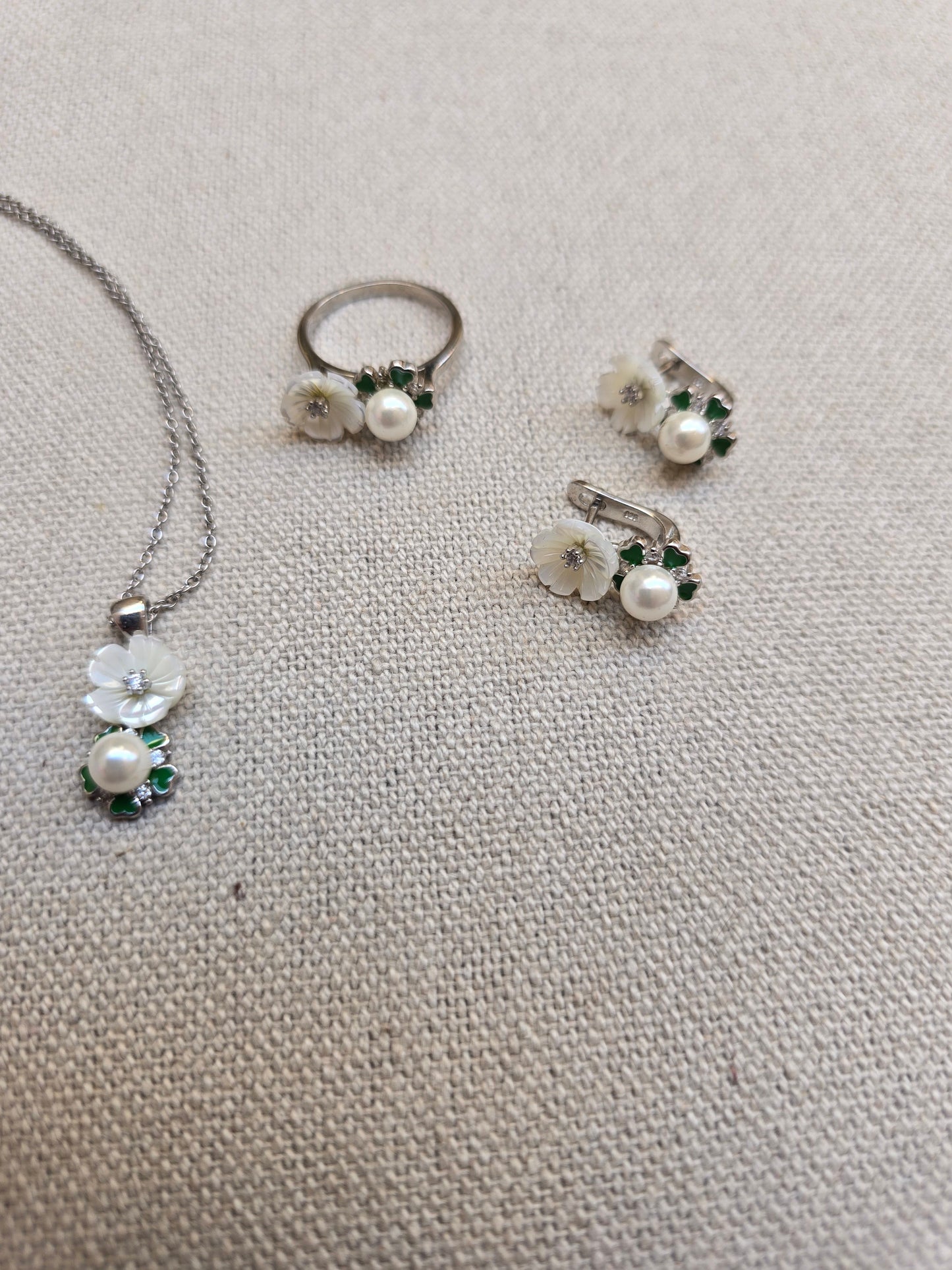 Set flower