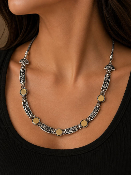 Necklace انا قلبي دليلي