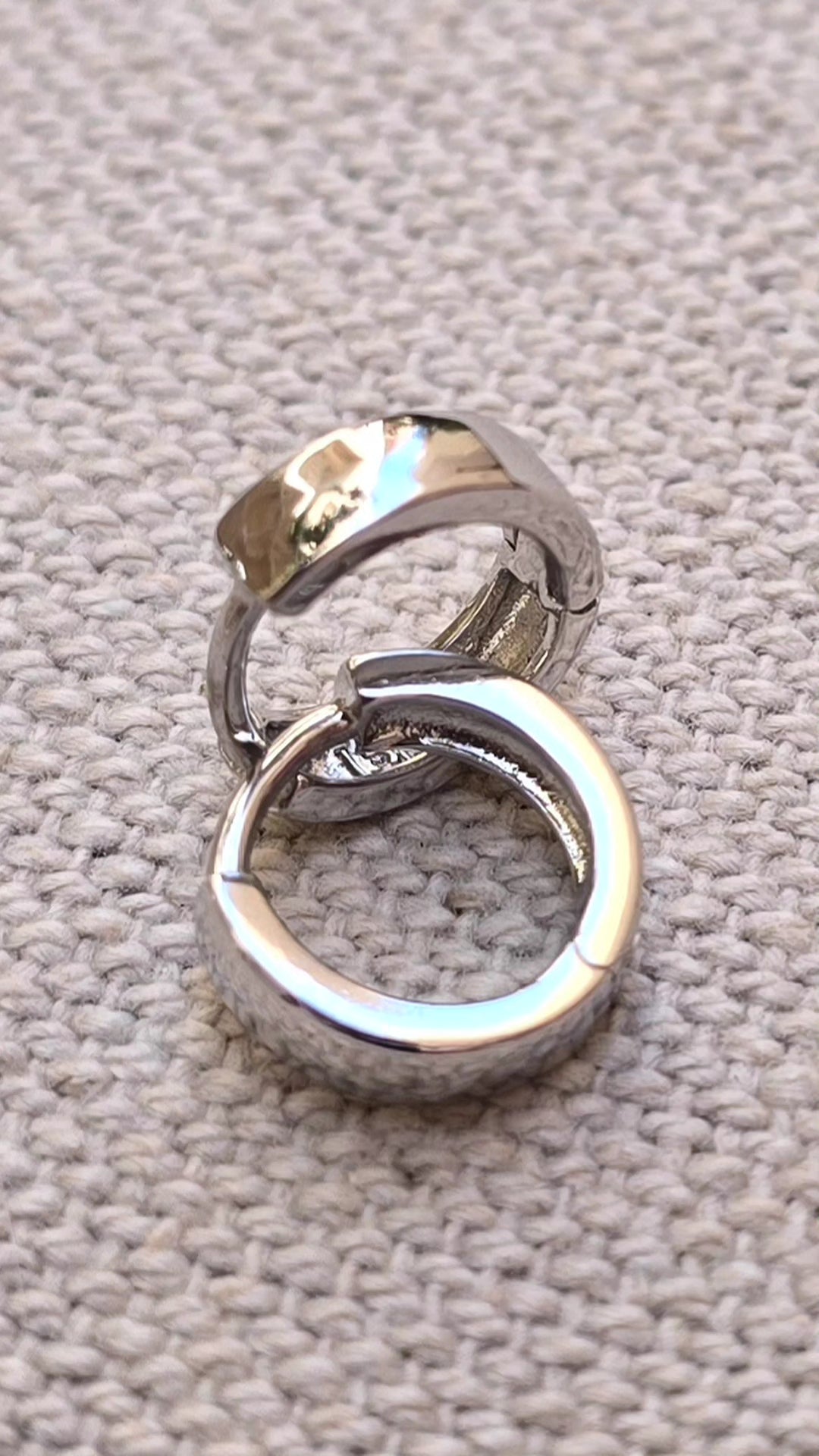 Hope earring