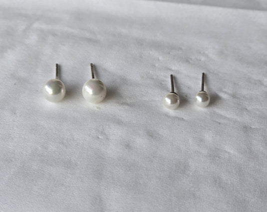 Simple earring pearl