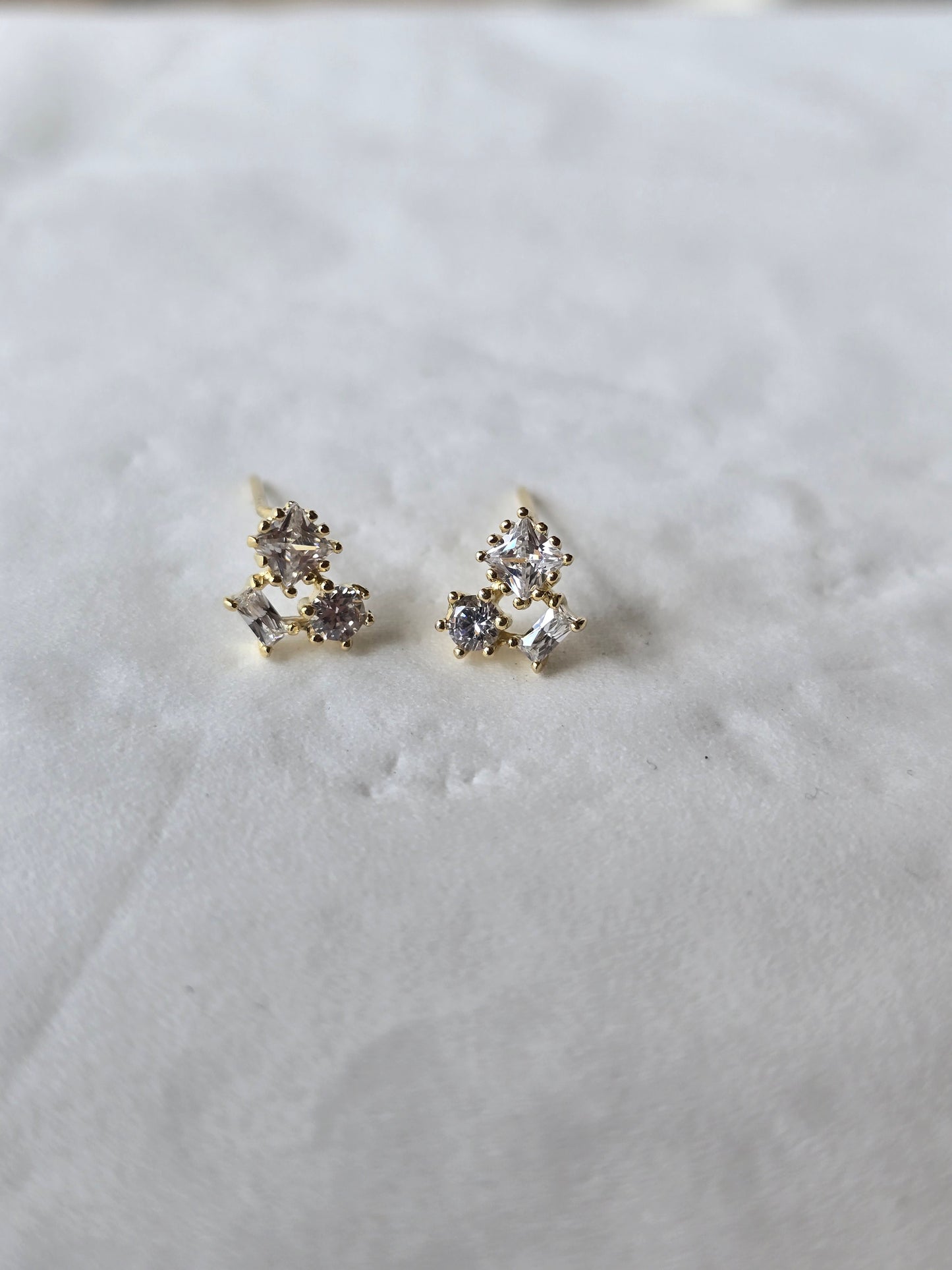 Simple earring gold 4