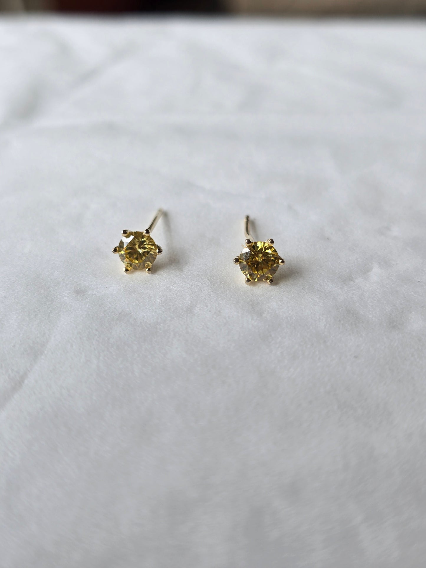 Simple earring gold 1