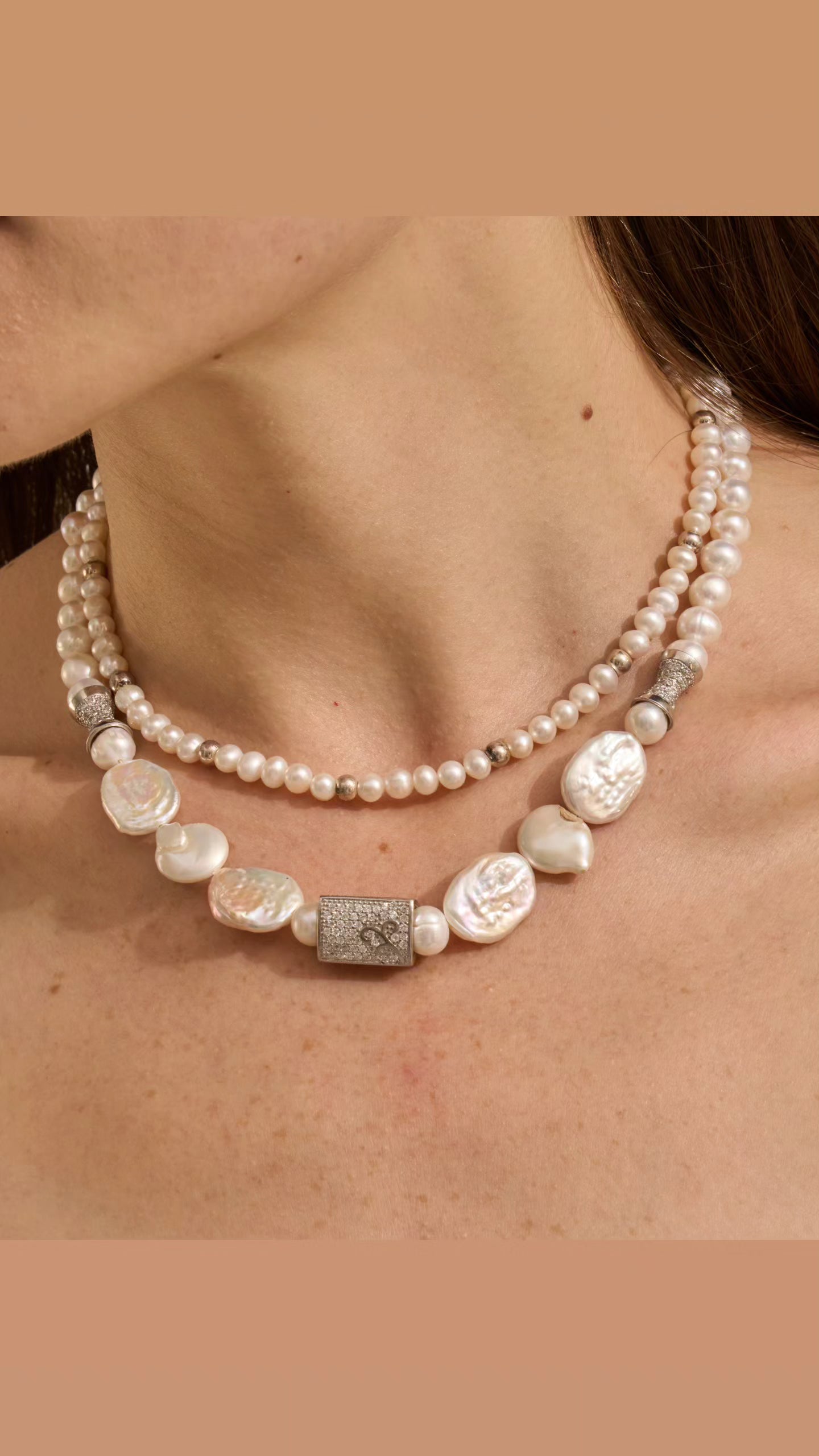 Necklace pearls