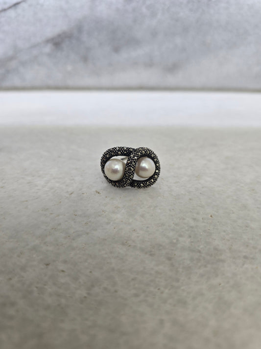 Pearl ring مركزت