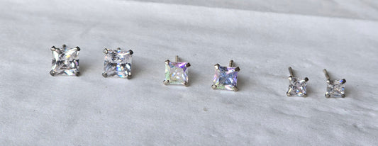 Simple square earring