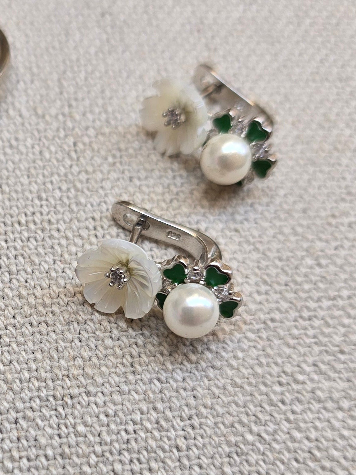 Set flower